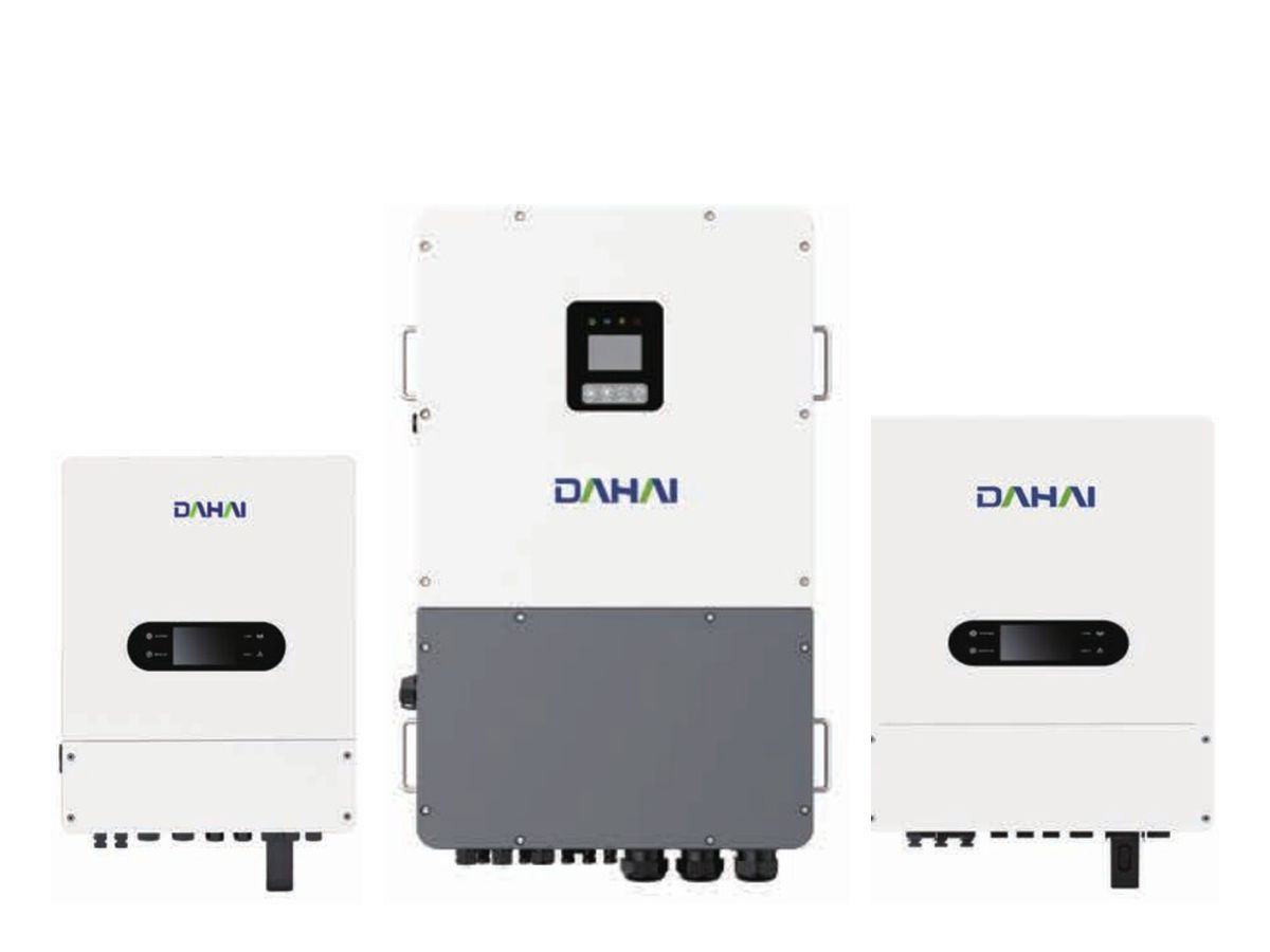 Three DAHAI hybrid inverters